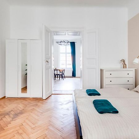 City Center Premium Apartment Praga Exterior foto